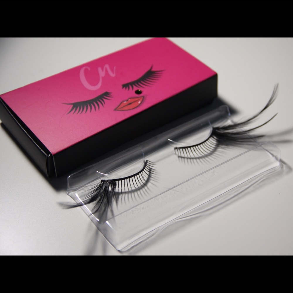 Dramatic LASHES - Picture 15 of 16